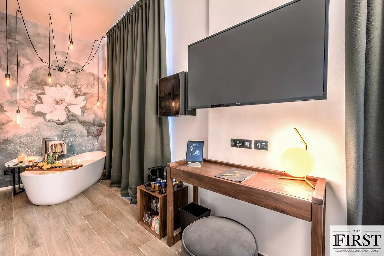 La Spezia By The First - Luxury Rooms & Suites 2*, La Spezia Italy