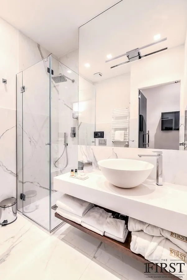 La Spezia By The First - Luxury Rooms & Suites Guest house