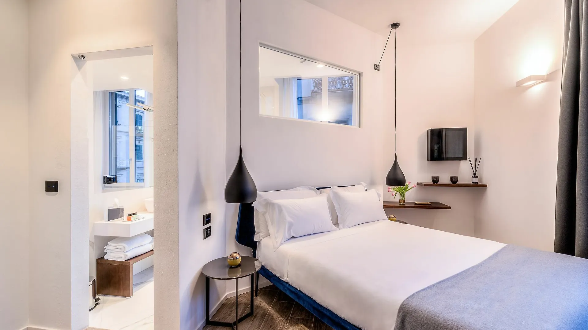 La Spezia By The First - Luxury Rooms & Suites 2*, La Spezia Italy