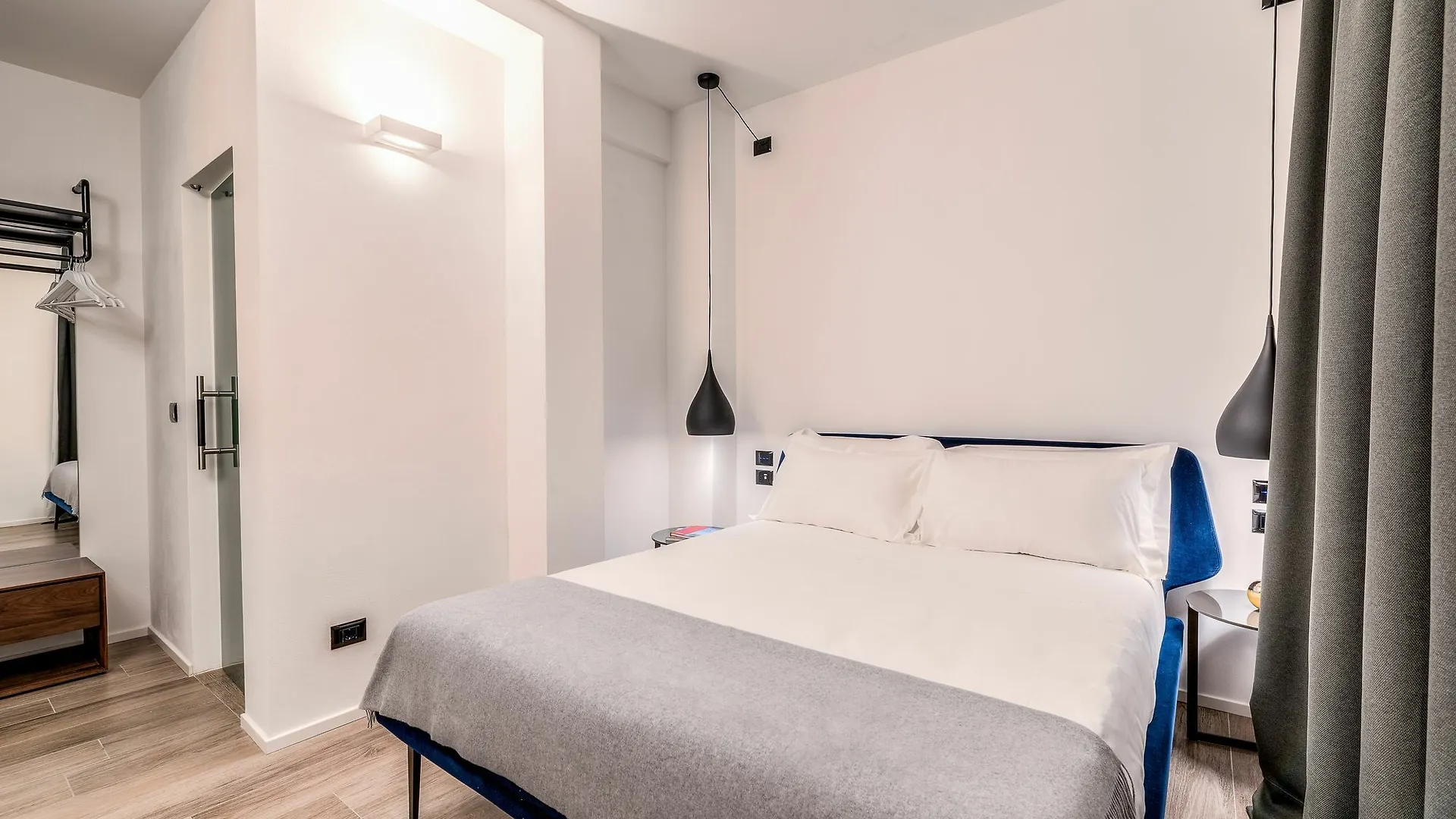La Spezia By The First - Luxury Rooms & Suites Guest house
