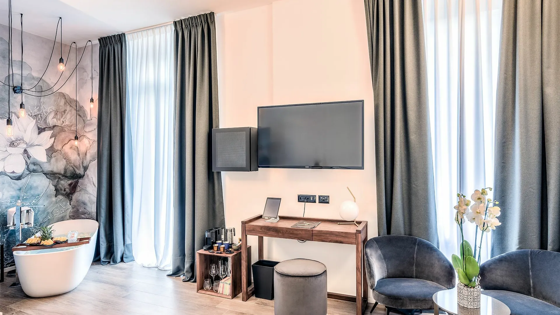 La Spezia By The First - Luxury Rooms & Suites 2*, La Spezia